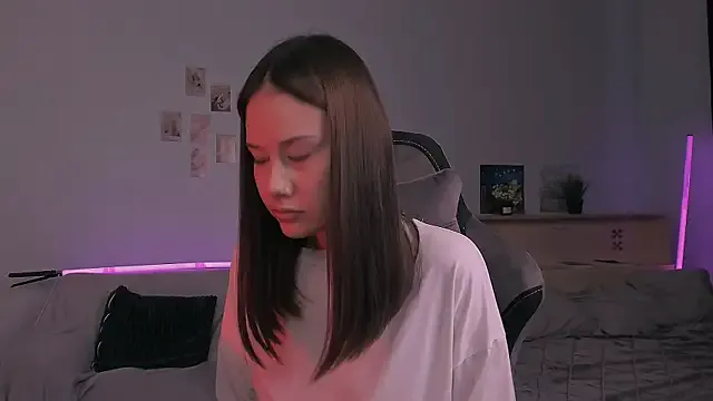 adelle046 from StripChat is Freechat