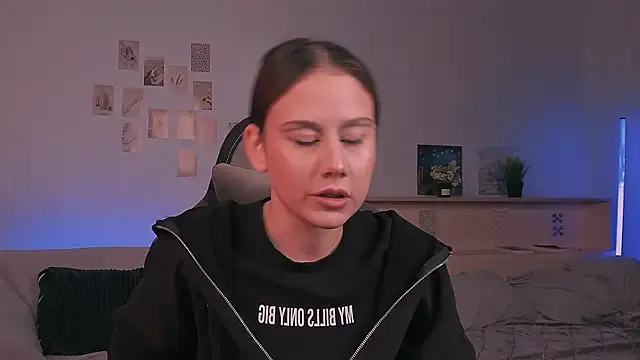 Girls: try live performances with matured performers, from dancing to quirks, in a variety of beautiful sex cams.