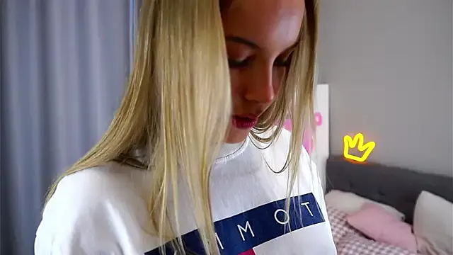 Girls: try live performances with matured performers, from dancing to quirks, in a variety of beautiful sex cams.