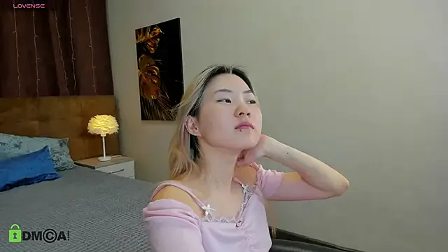 Aisi_18 from StripChat