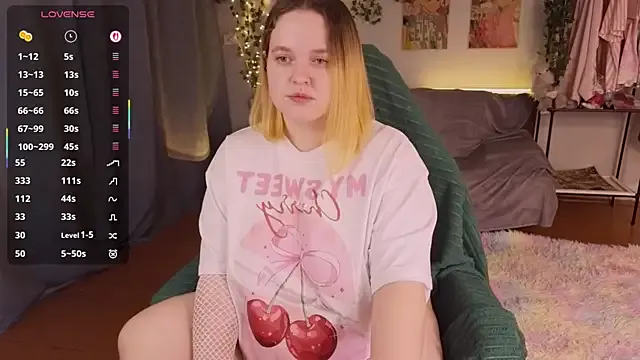 Aki_nohana from StripChat is Freechat