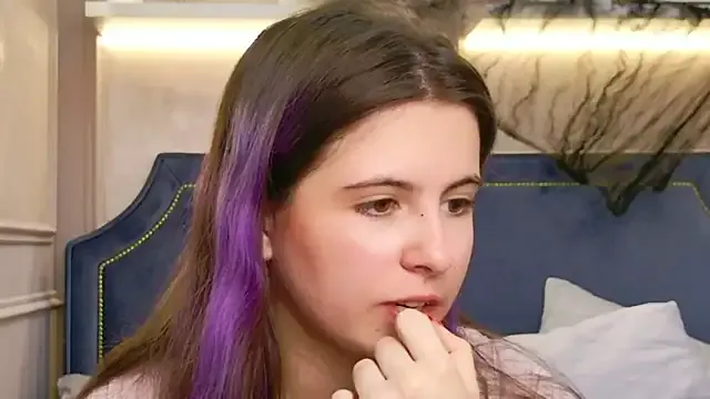 Girls: try live performances with matured performers, from dancing to quirks, in a variety of beautiful sex cams.