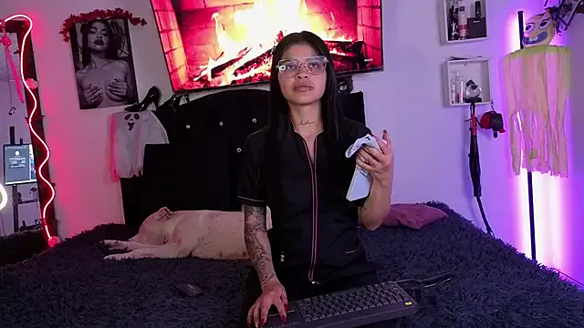 Alaia_Asuka from StripChat