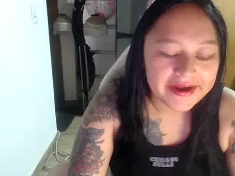 Alana_bigasss from StripChat is Freechat