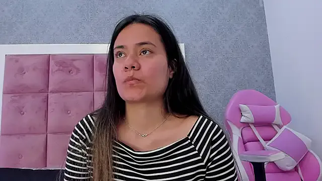 alanabensson from StripChat is Freechat