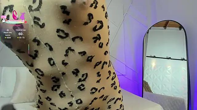 Girls: try live performances with matured performers, from dancing to quirks, in a variety of beautiful sex cams.