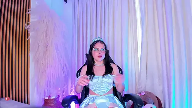 Girls: try live performances with matured performers, from dancing to quirks, in a variety of beautiful sex cams.