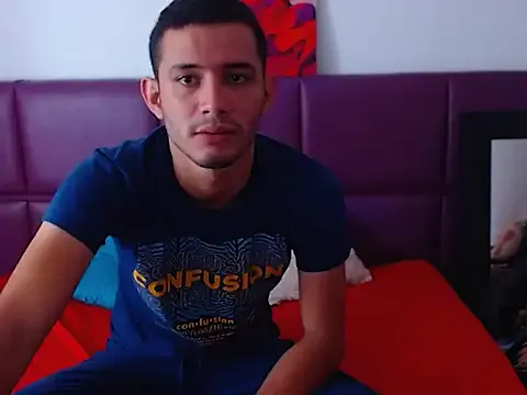 Girls: try live performances with matured performers, from dancing to quirks, in a variety of beautiful sex cams.