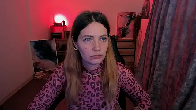 AleksaLaurent from StripChat is Freechat