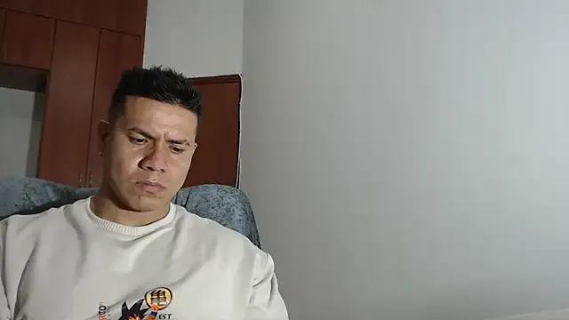 alessandromancini92 from StripChat is Freechat