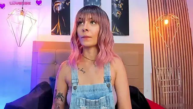 alesziarose from StripChat is Freechat