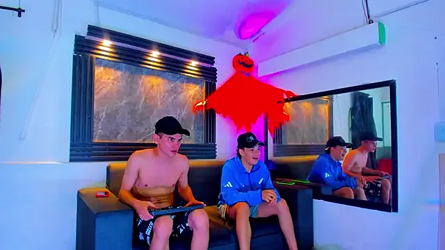 Girls: try live performances with matured performers, from dancing to quirks, in a variety of beautiful sex cams.