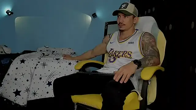 Girls: try live performances with matured performers, from dancing to quirks, in a variety of beautiful sex cams.