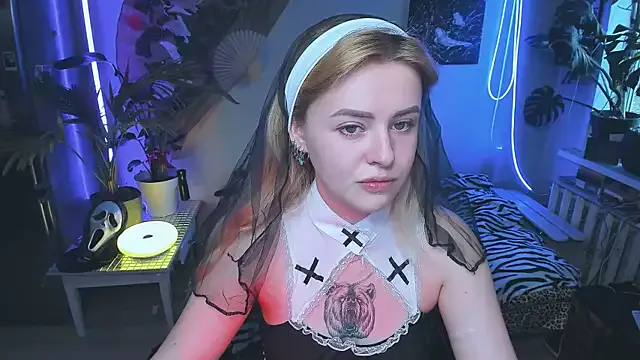 Alexa__Pirs from StripChat is Freechat