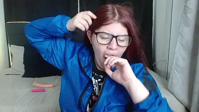 Alexaa_xx from StripChat is Freechat