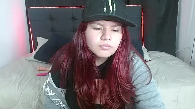 Alexaa_xx from StripChat is Freechat