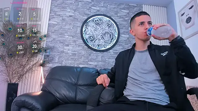 Girls: try live performances with matured performers, from dancing to quirks, in a variety of beautiful sex cams.