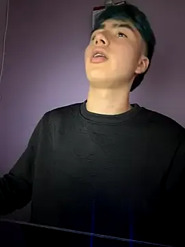 AlexanderCollman from StripChat is Freechat