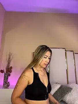 Alexandraa_Gomez from StripChat is Freechat