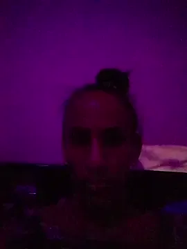 AlexaWarner from StripChat is Freechat