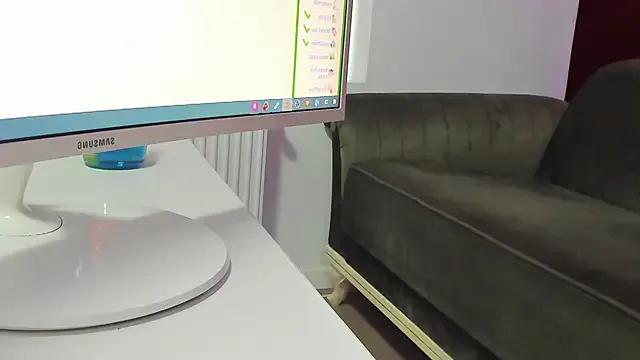Alexxa from StripChat is Freechat