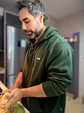 Alexxander20_6 from StripChat is Freechat