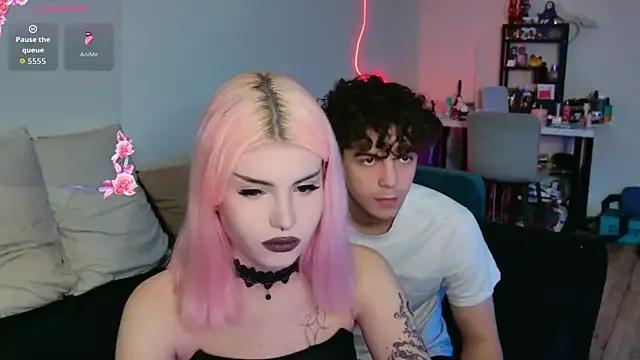 Alice18James from StripChat is Freechat