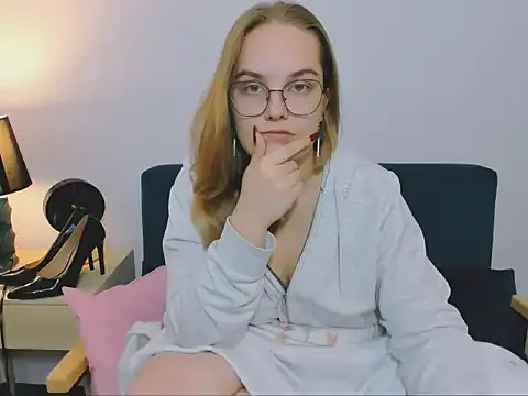 AliceCrazy69 from StripChat is Freechat