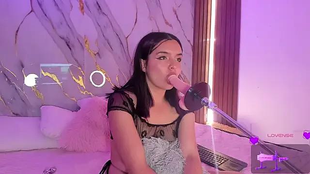 Girls: try live performances with matured performers, from dancing to quirks, in a variety of beautiful sex cams.