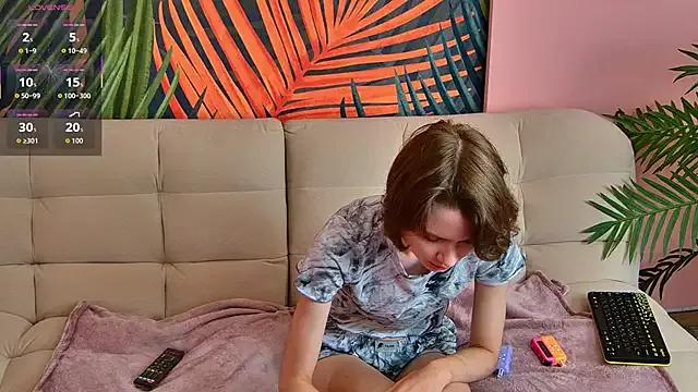 AliceJaye from StripChat is Freechat