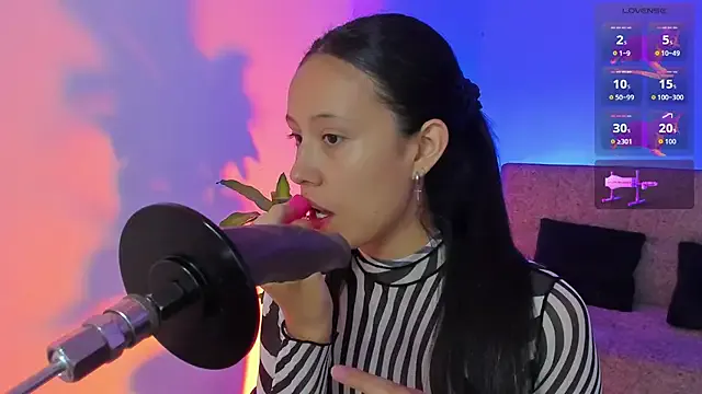 alicemoon__ from StripChat is Freechat