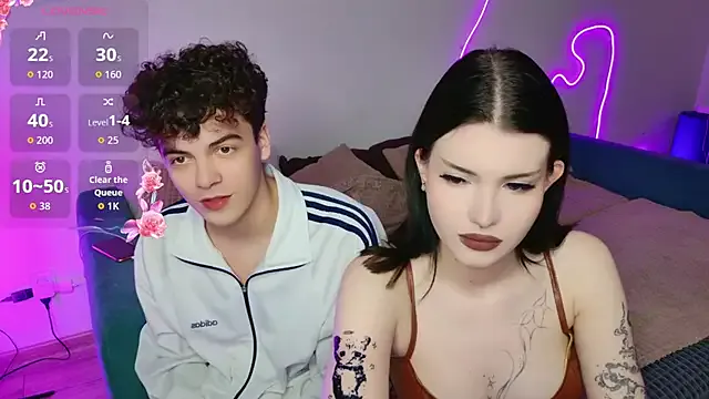 AliceQuenby from StripChat is Freechat