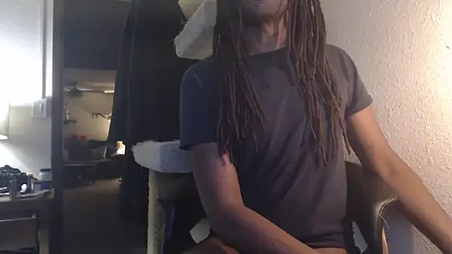 AlickleStiff from StripChat is Freechat