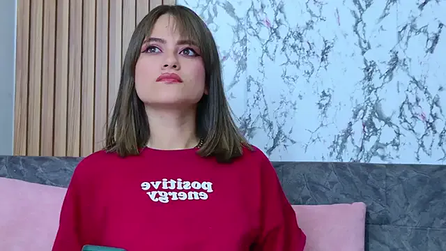 alielle from StripChat is Freechat