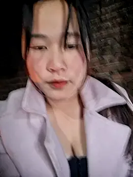 ALIENHR38 from StripChat is Freechat