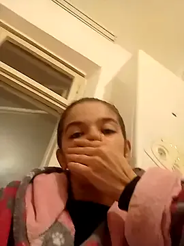 alinaalinutzq from StripChat is Freechat