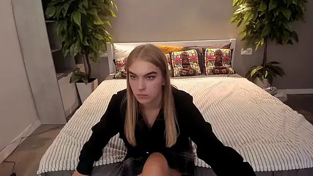 Girls: try live performances with matured performers, from dancing to quirks, in a variety of beautiful sex cams.