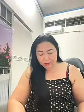 Alinat_ from StripChat is Freechat