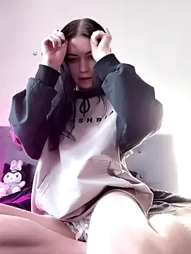 Alino4ka_Sexy from StripChat is Freechat