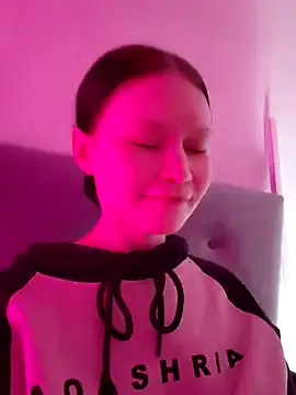 Alino4ka_Sexy from StripChat is Freechat