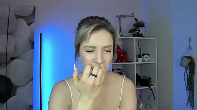 AlisaCam24 from StripChat is Freechat