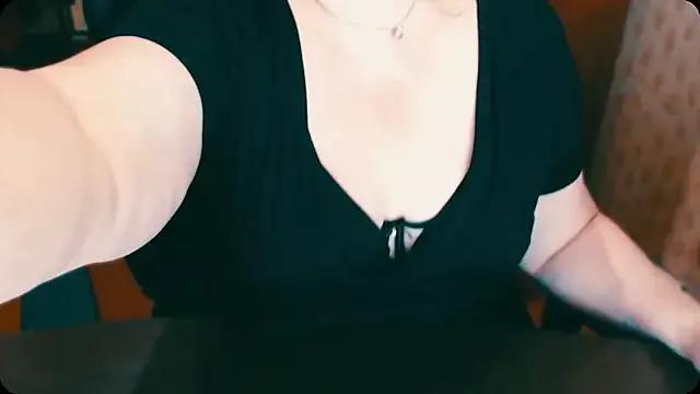 AlisaHot55 from StripChat is Freechat