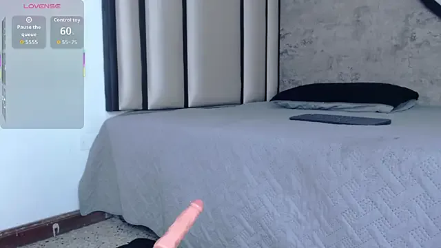 Alise-Mason from StripChat is Freechat