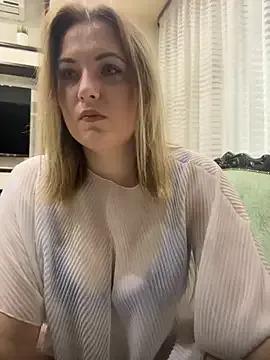 AliseShyness from StripChat is Freechat