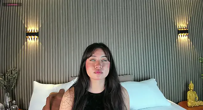 AlisonBeckerr_ from StripChat is Freechat