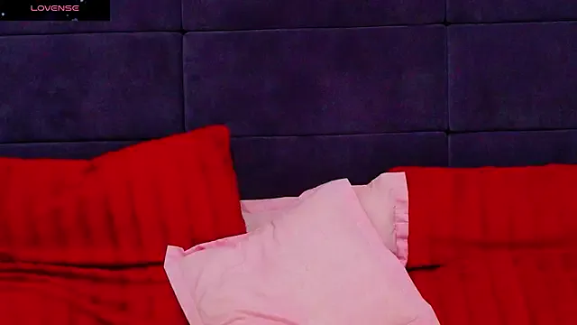 Alissa_Drake from StripChat is Freechat