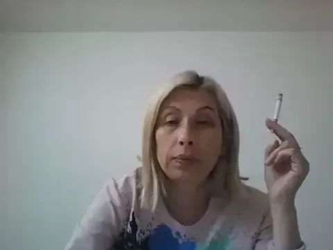 Alixia81 from StripChat