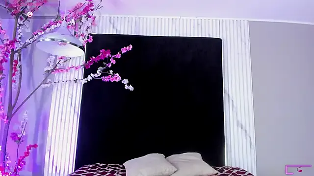 Aliyah_Brooks_cr from StripChat is Freechat