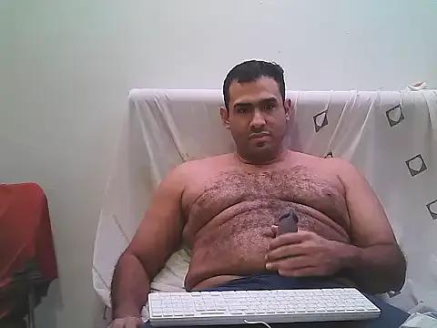 AlphaLatinoBear from StripChat is Freechat
