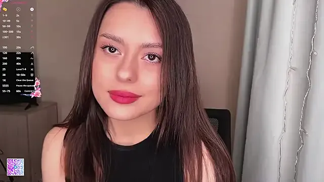 AlveraCappola from StripChat is Freechat